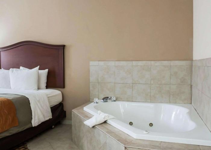 Comfort Inn & Suites Midway - Tallahassee West