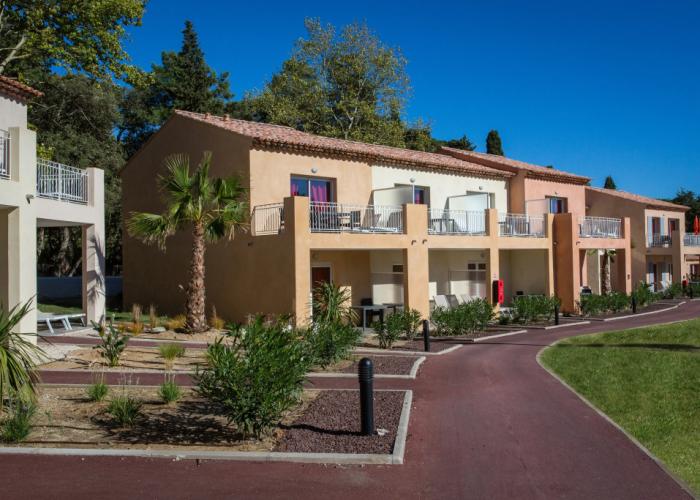 Les Perles De Saint Tropez