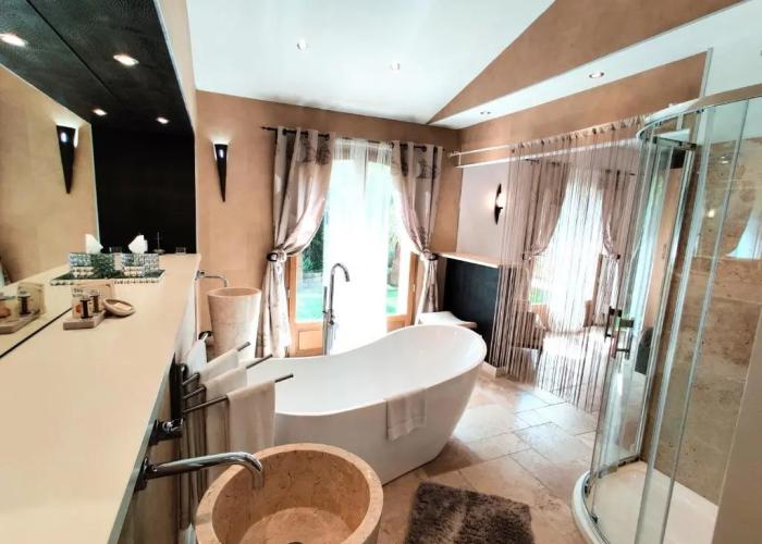 Maison Prestige Roberto Geissini