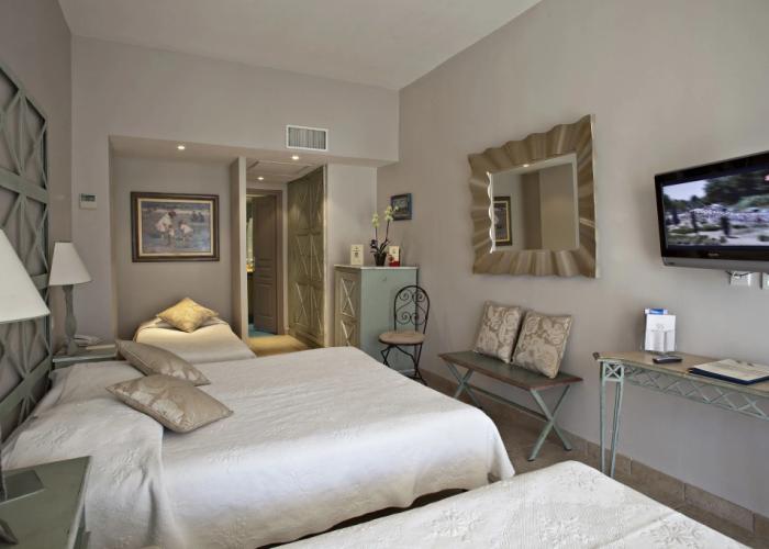 Le Suffren Hotel