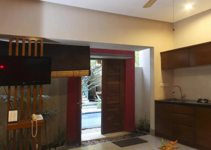 The Green Zhurga Suites