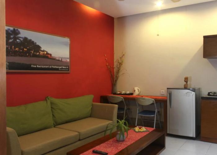 The Green Zhurga Suites
