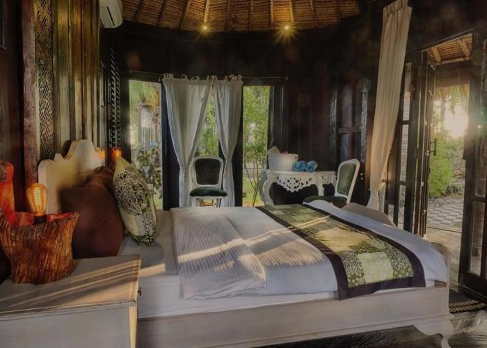 Most Exotic Beachfront Villa Keong