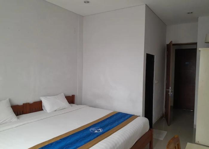 Dhyanapura City Hotel