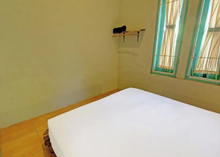 OYO 92825 Kamar Lombok