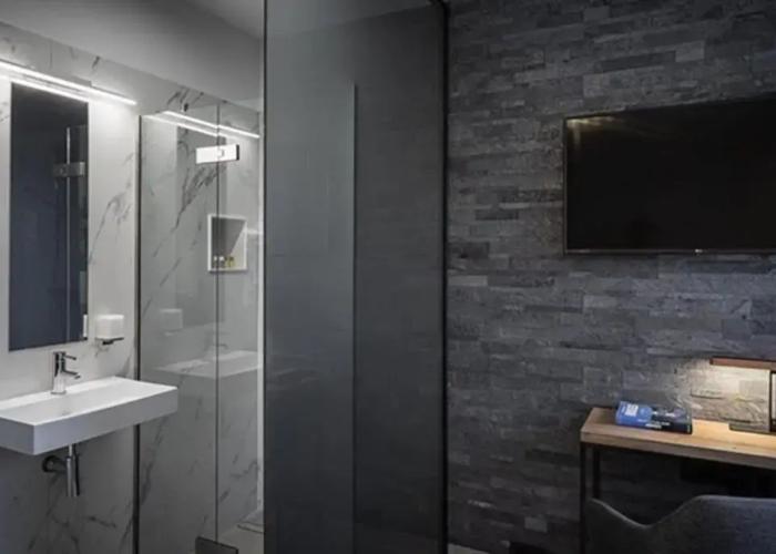 Home & Work Apartments