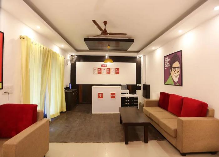 OYO Townhouse 004 Sector 51 Noida