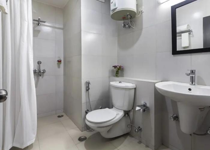 OYO Townhouse 004 Sector 51 Noida