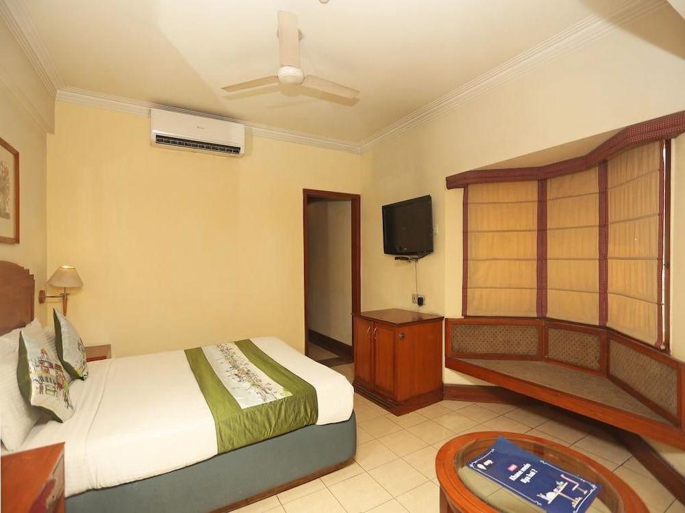 фото Nirula's Hotel
