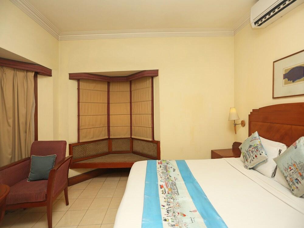 фото Nirula's Hotel