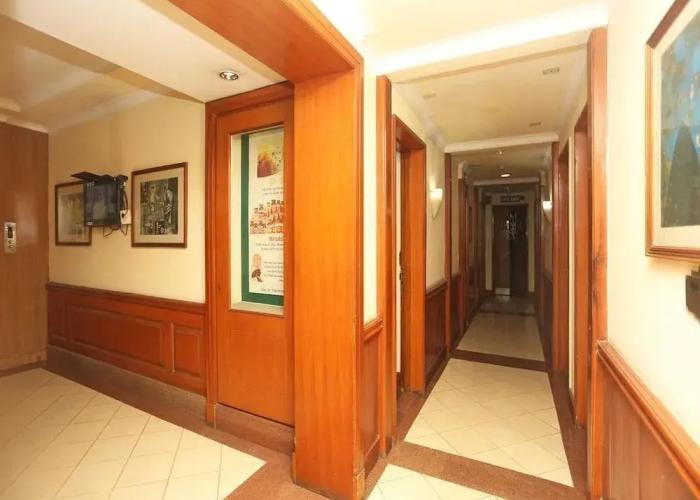 Nirula's Hotel