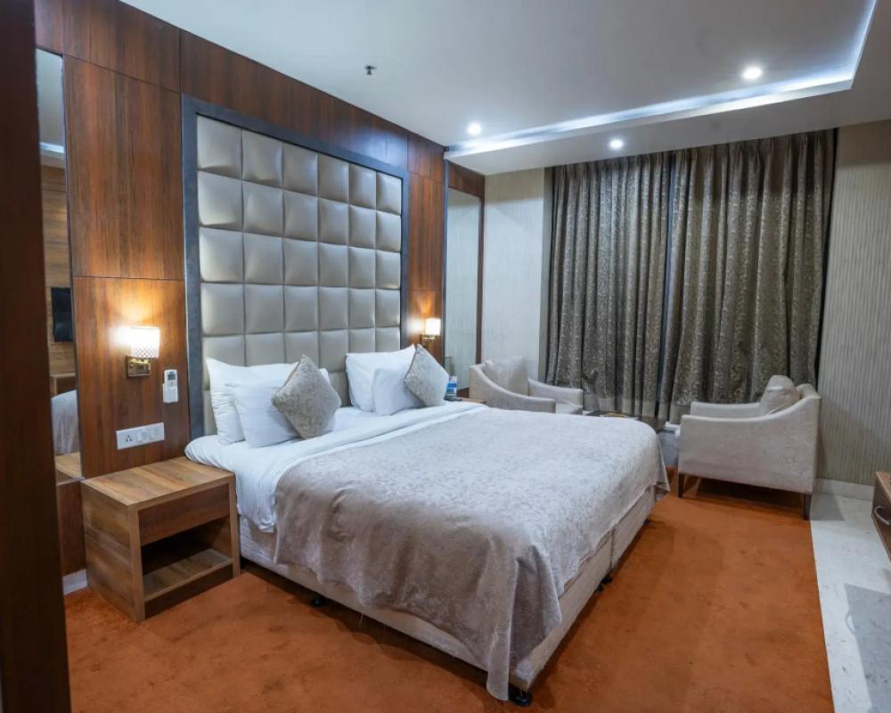 фото Hide Away Suites
