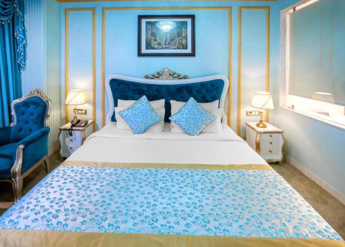 Hide Away Suites