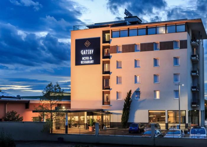 Gatsby Hotel & Restaurant by Happyculture