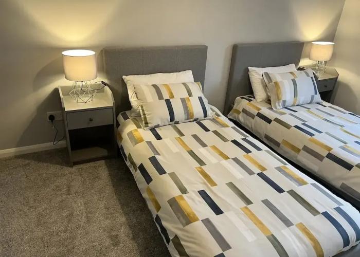 vERY comfy town house