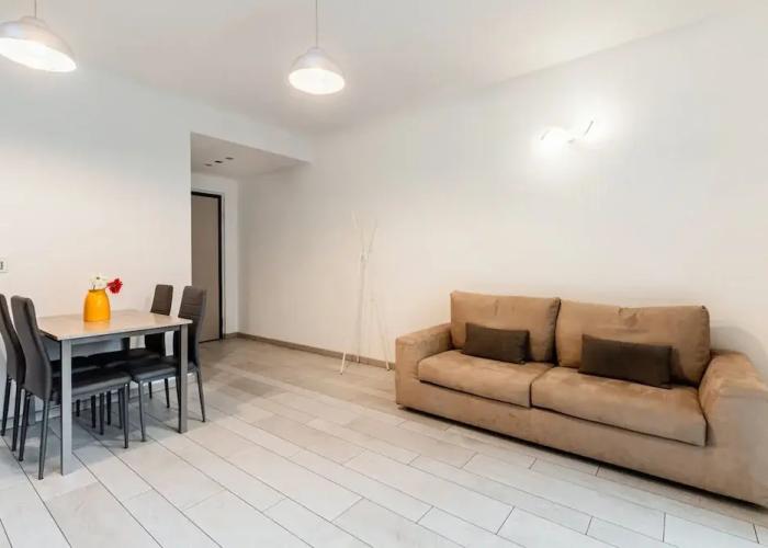 Modern and Spacious Apartment With Terrace