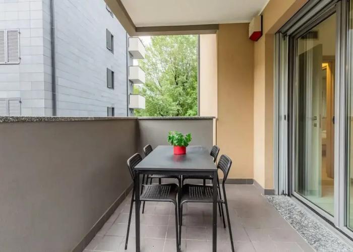 Modern and Spacious Apartment With Terrace