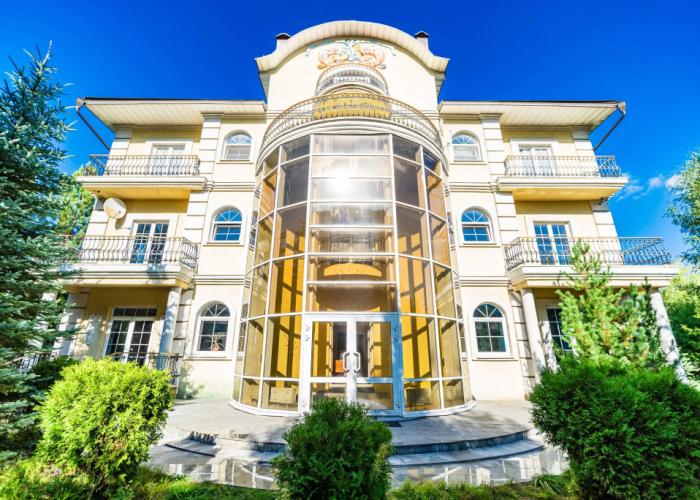 Shikarny Dom V Aprelevke S Basseynom I Saunoy Private house