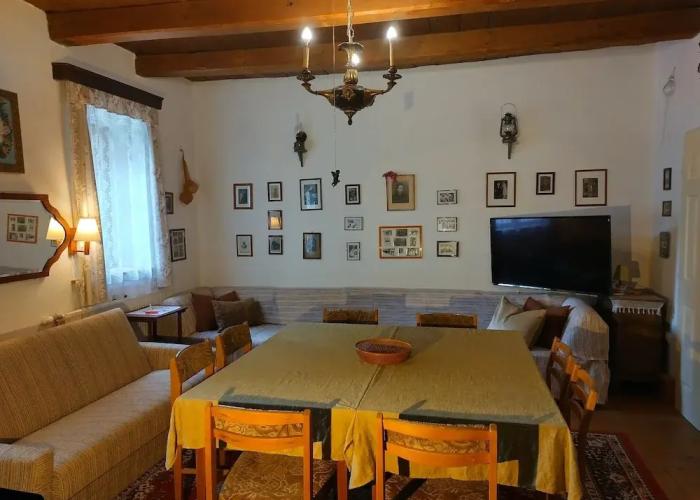 Room in Farmhouse - Rustic Charm - two Bedroom Suite 8601