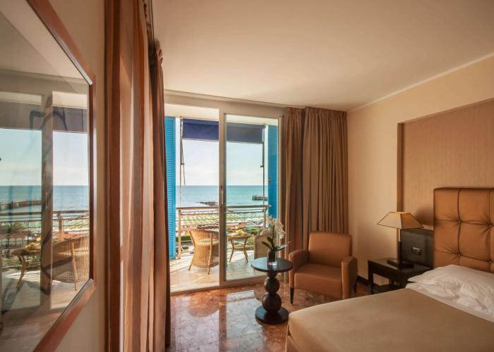 Hotel Excelsior