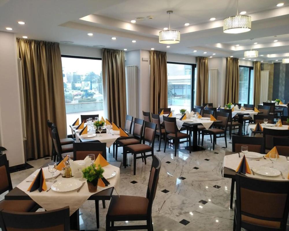 фото Hotel Sarmis