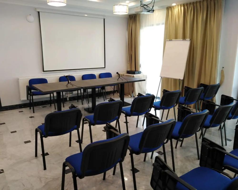 фото Hotel Sarmis