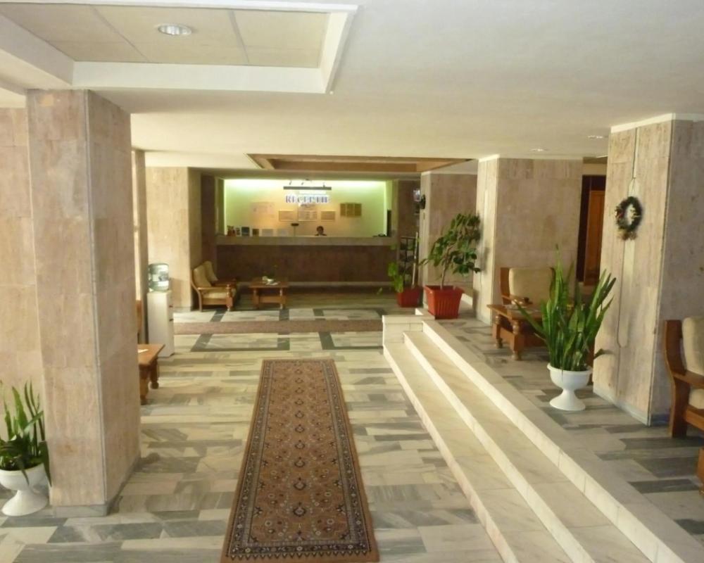 фото Hotel Sarmis