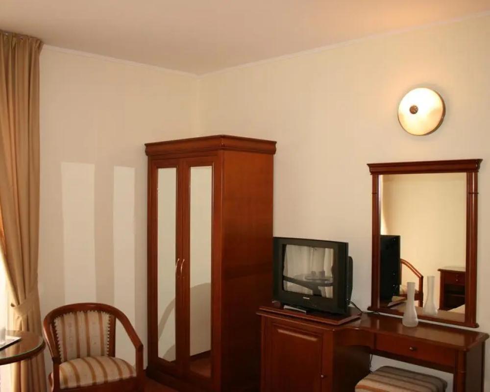 фото Hotel Sarmis