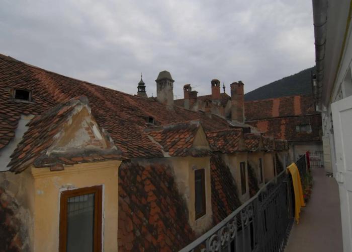 Main Square Apartments & More