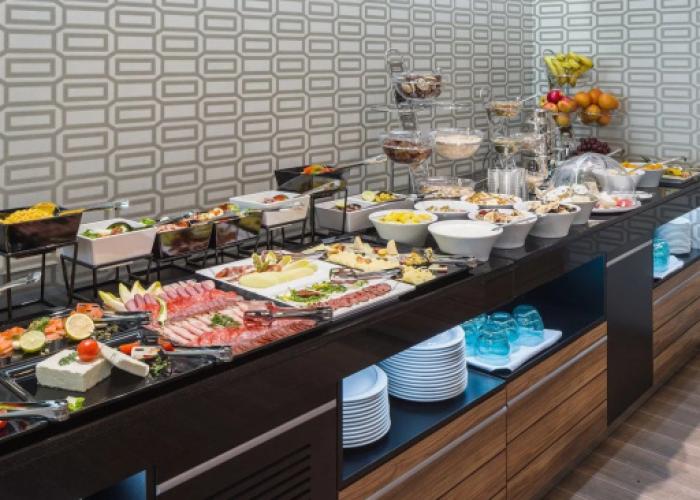 Sky Blue Hotel & Spa