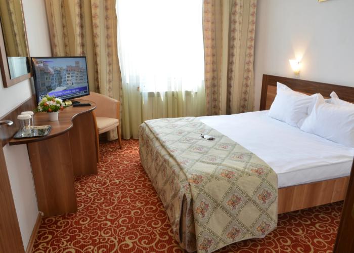 Central Hotel