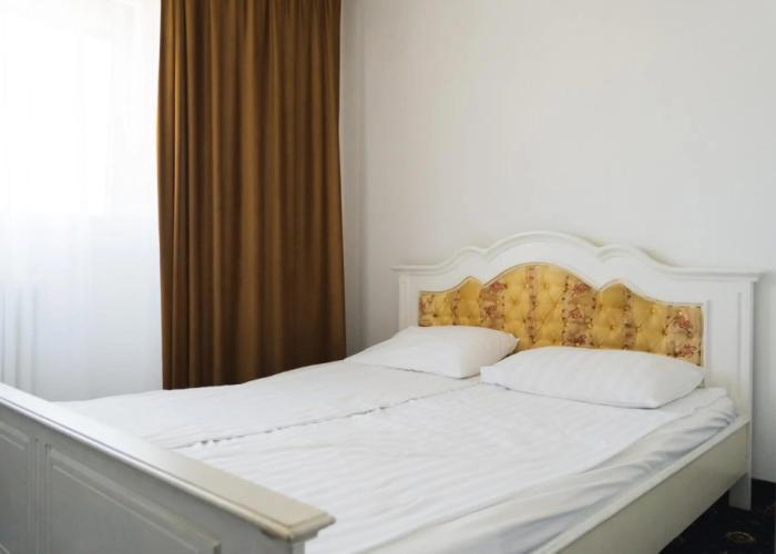 Hotel Cetate