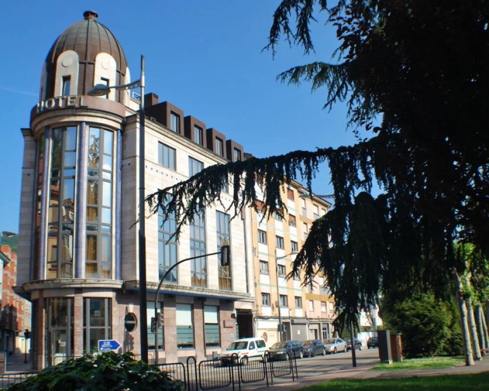 Hotel Mieres del Camino