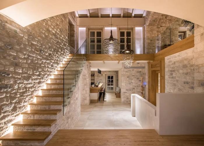 BASSA MAINA Villas & Suites