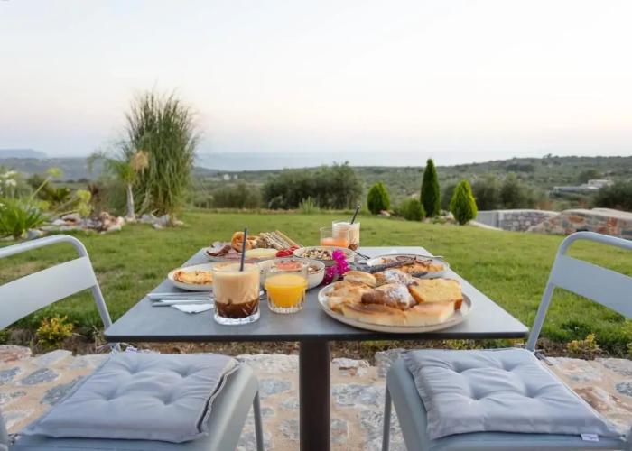 Armantanis Luxury Suites