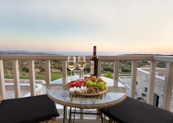 Armantanis Luxury Suites