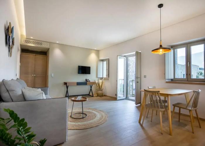 Armantanis Luxury Suites