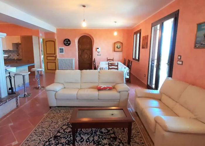 Divine Holiday Home in Giosa Marea with Sauna & Hot Tub