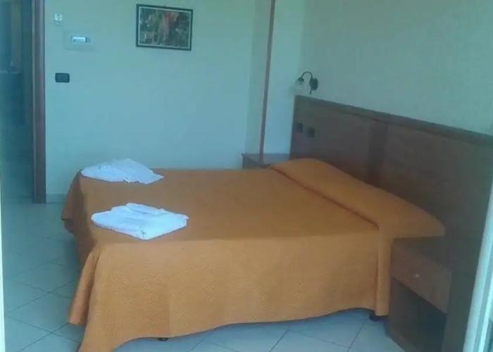 Hotel Ristorante La Decanata