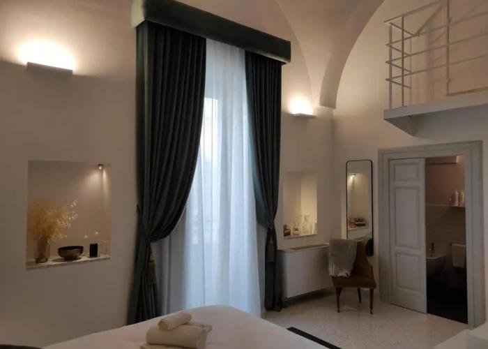 1940 Luxury Accommodations - Diamante Boutique Apartment