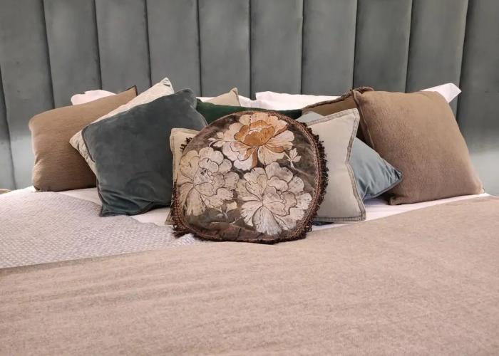 1940 Luxury Accommodations - Diamante Boutique Apartment