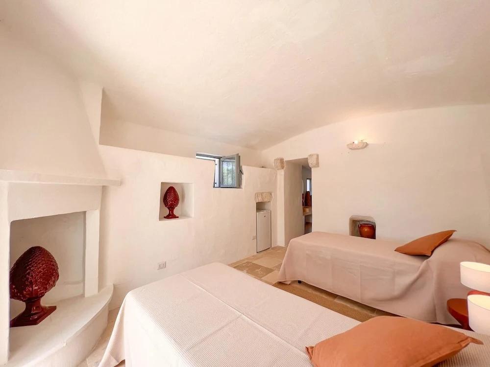 фото TD Trulli Chiara Tastefully Decorated Trulli With Pool