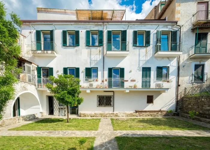 Borgo dei Saraceni - Domus Indomita