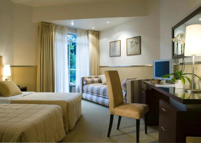 Mini Palace Hotel