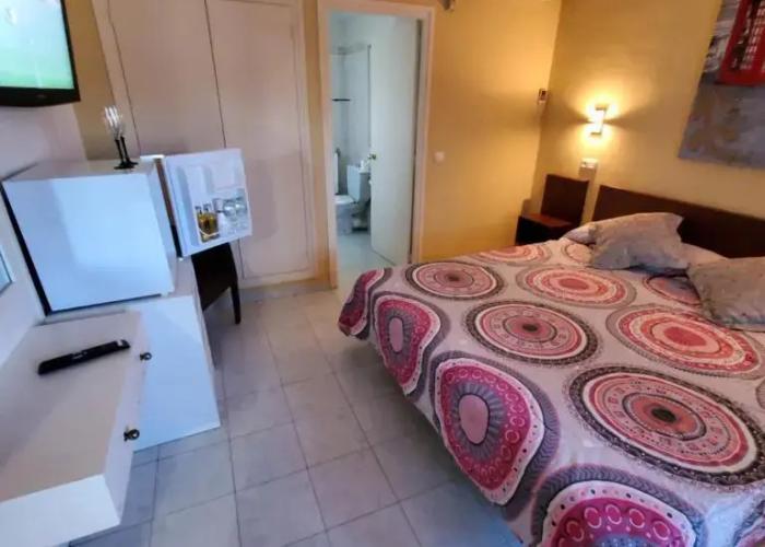 Hotel Ampuria Inn