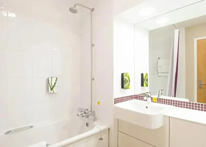 Premier Inn Horsham North
