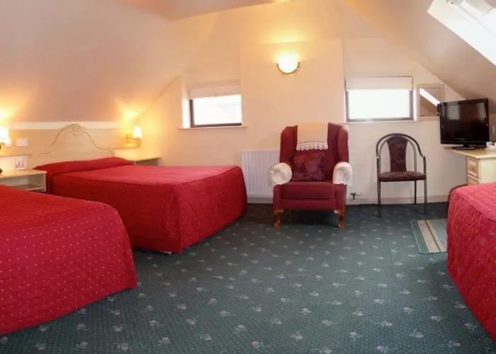 Hillview Lodge