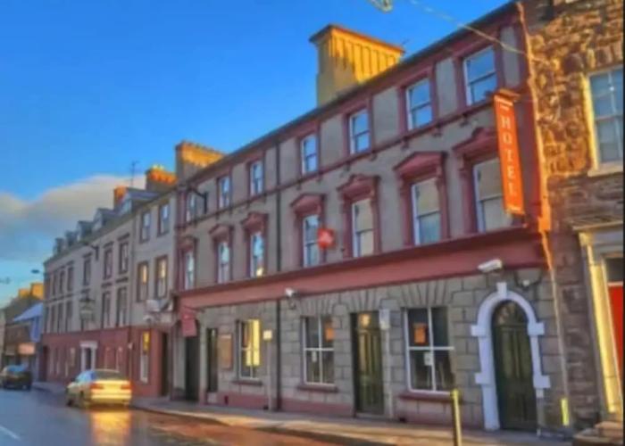 Charlemont Arms Hotel