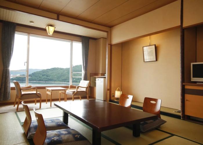 Toba Seaside Hotel
