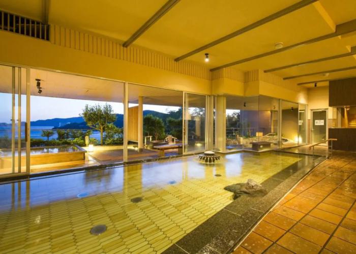Toba Seaside Hotel
